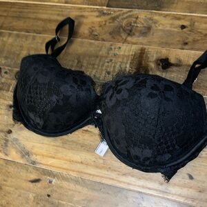 VS Black Lace Push-up Bra